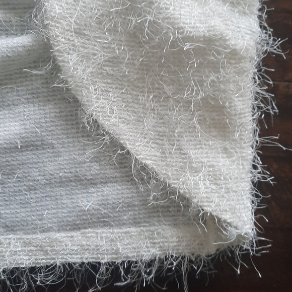 Suzy Shier shrug - Picture 4 of 8